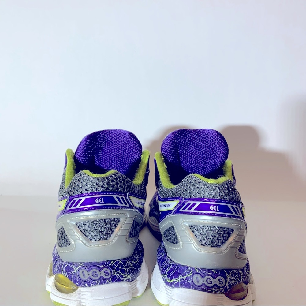 ASICS - Picture 7 of 8
